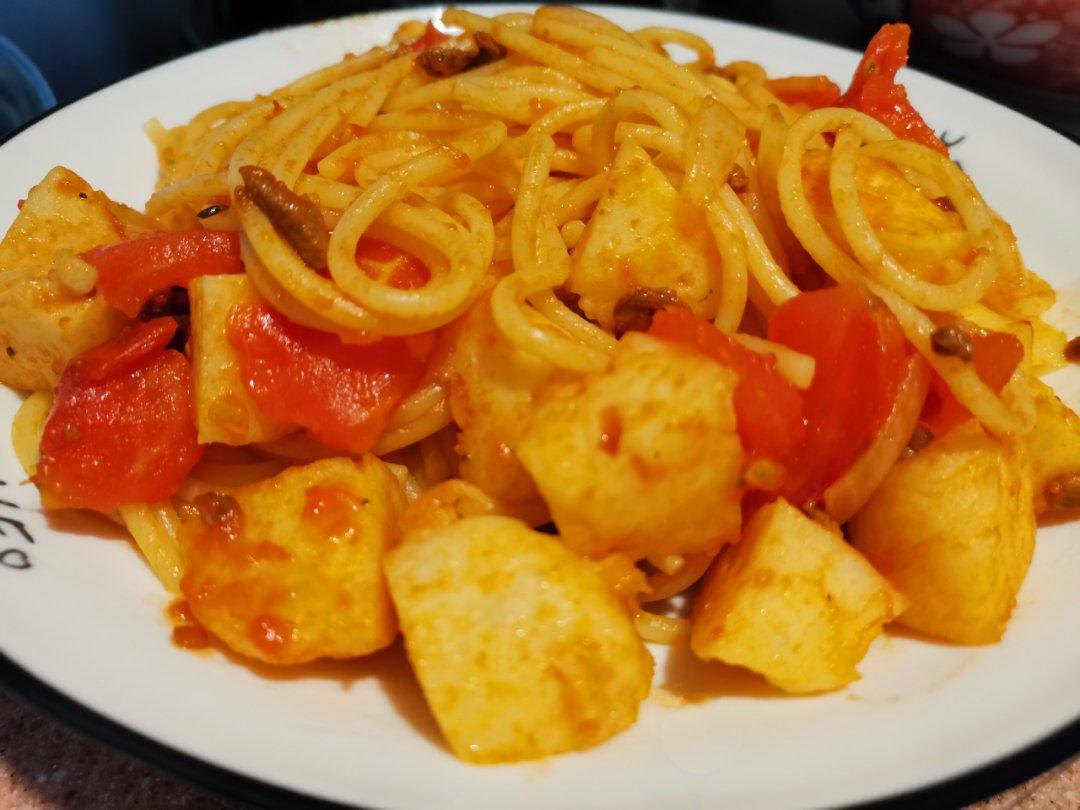 番茄肉酱意大利面