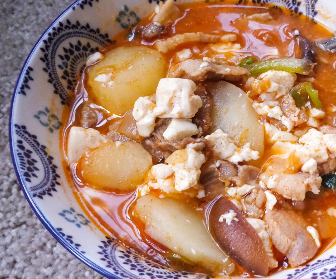 梨泰院class甜夜招牌韩国嫩豆腐汤（白钟元