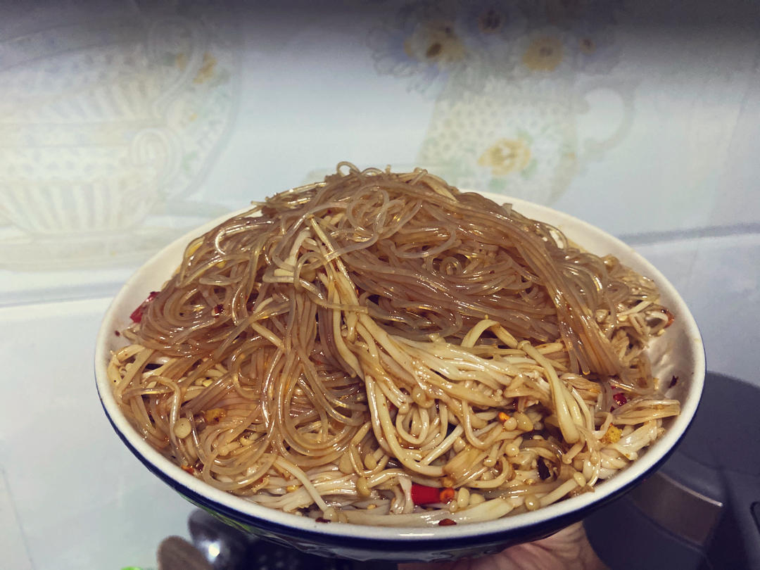 凉拌金针菇粉丝