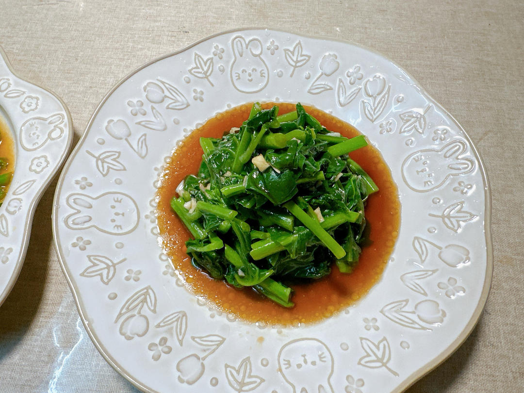 五分钟快手菜:凉拌木耳菜