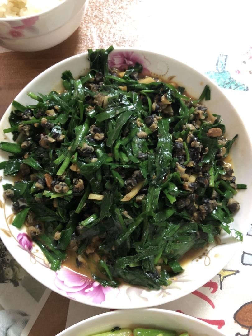 韭菜炒螺丝肉