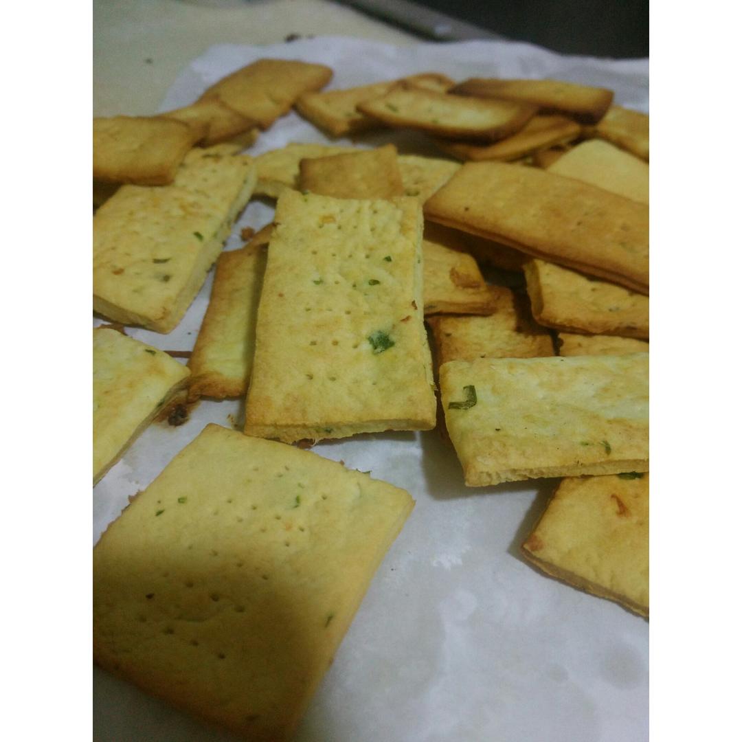 嘎嘣脆——香葱苏打饼干