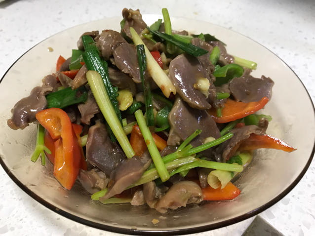 剁椒辣炒鸡胗