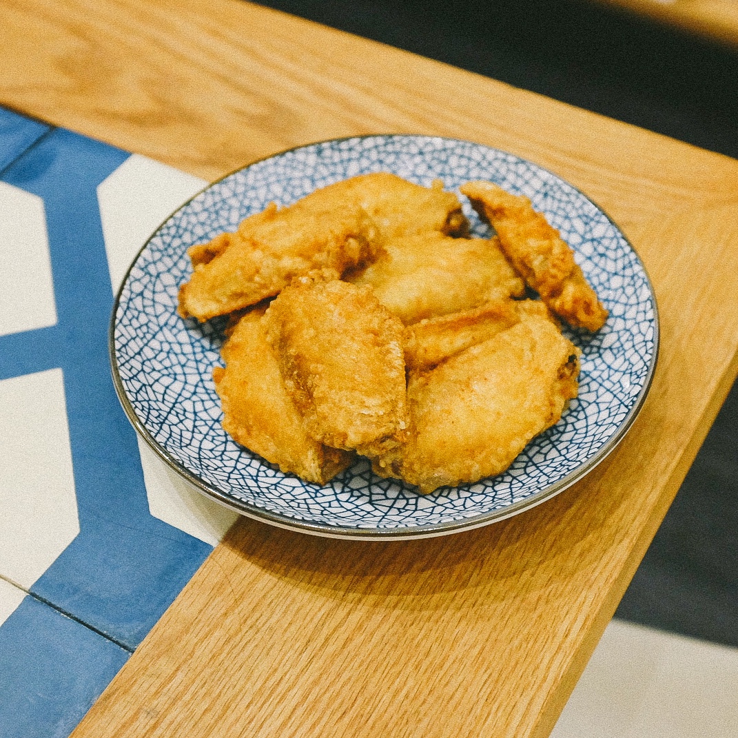 香脆辣味炸鸡翅