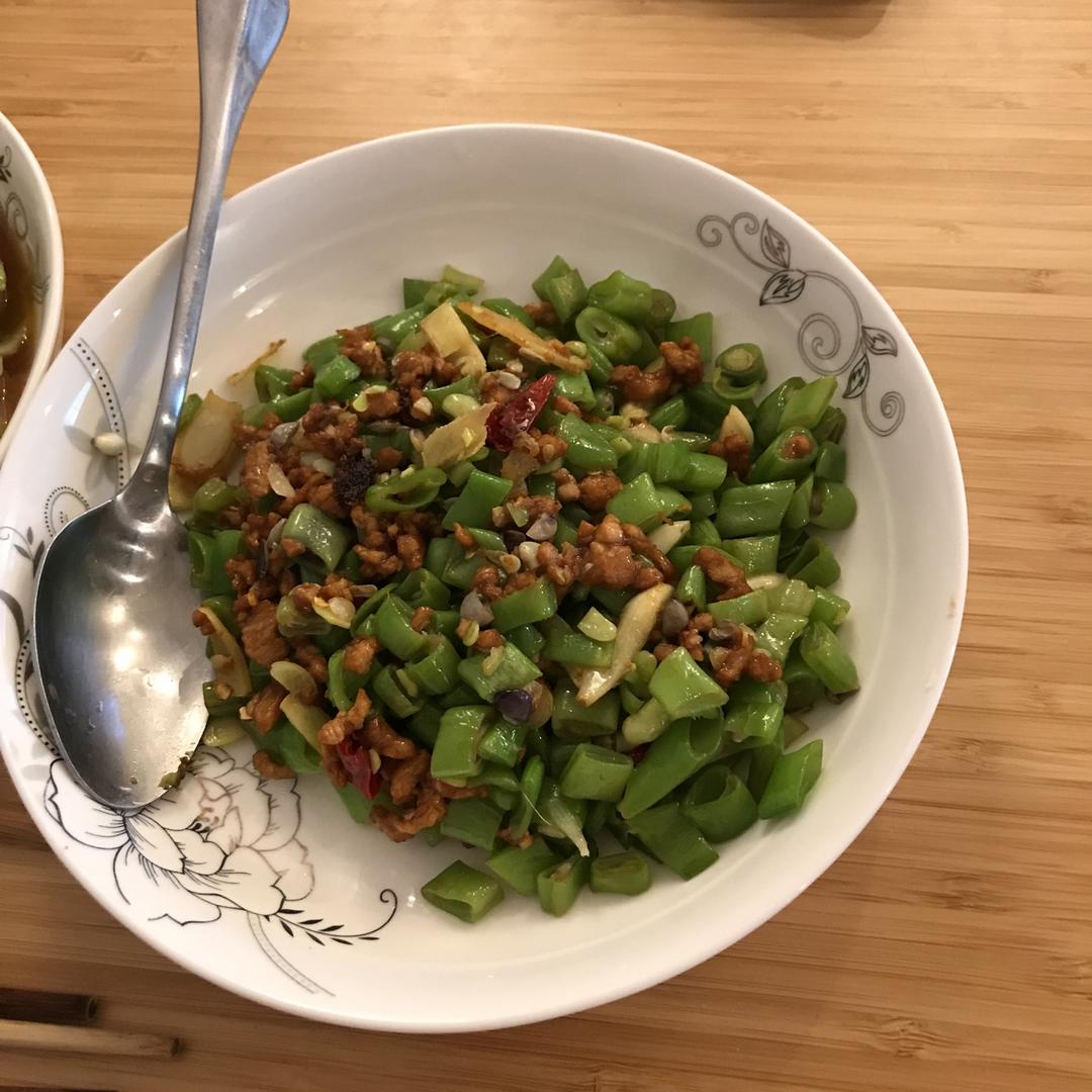 肉沫豆角下饭菜