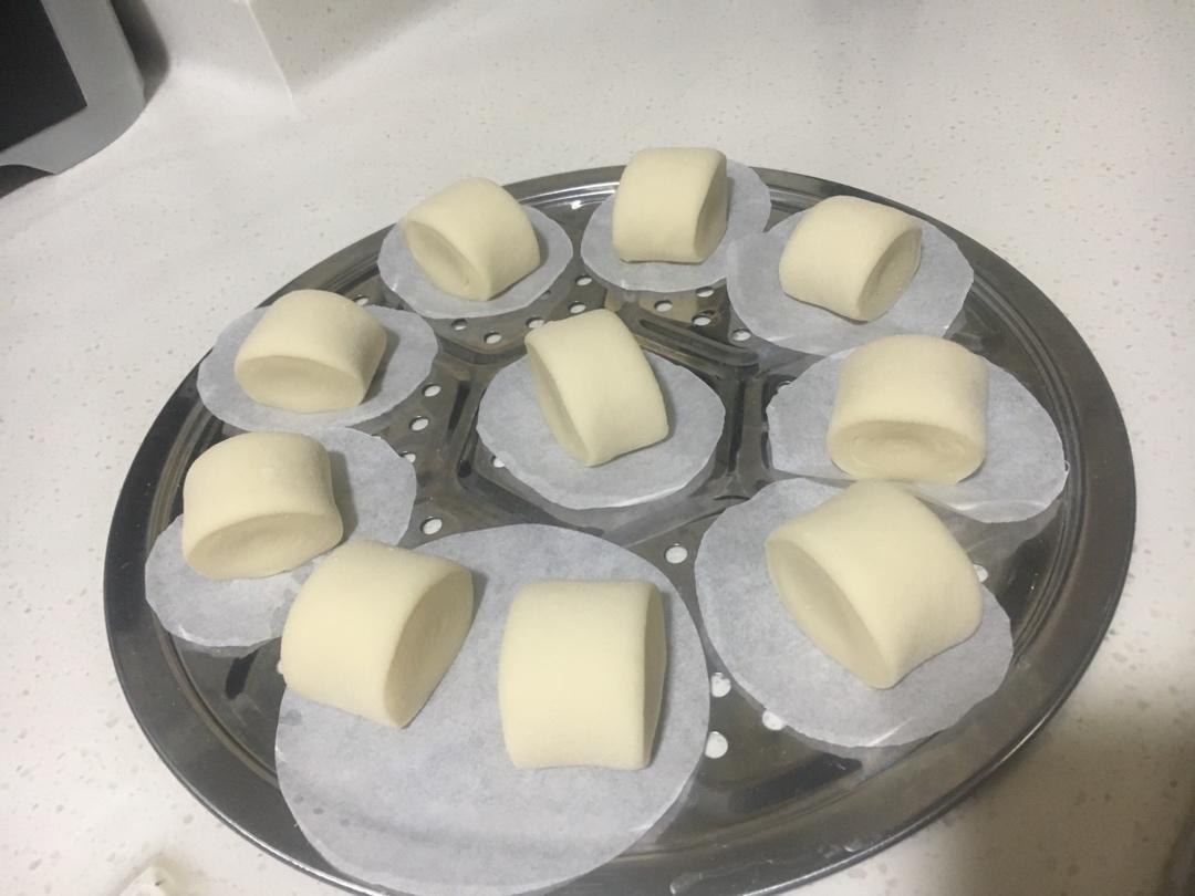 一发奶香小馒头，口感特别好！