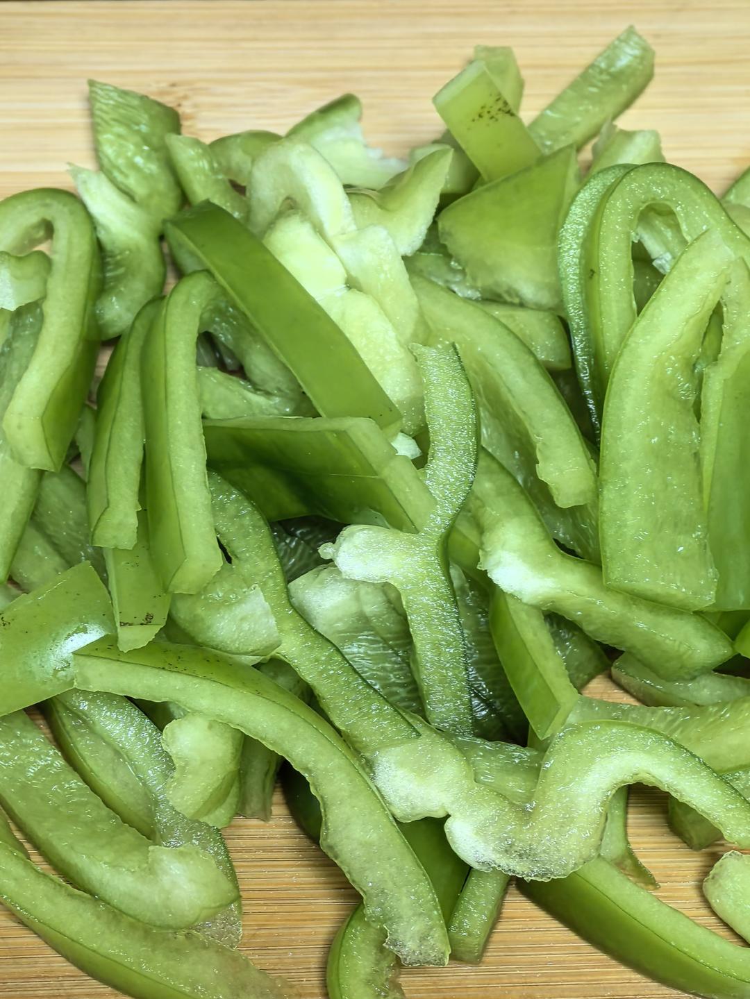 无油低卡的香菜牛肉，夏天减肥就要吃凉拌牛肉
