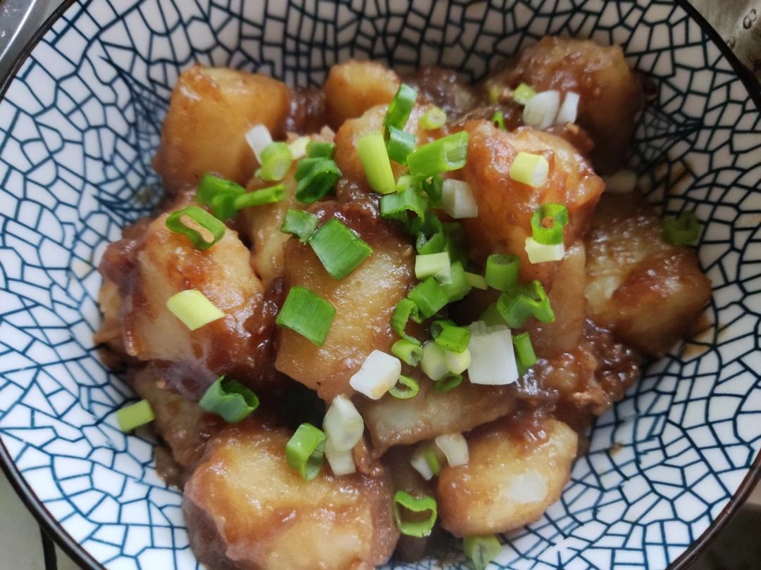 🔥巨下饭，软糯入味！比肉还好吃的红烧土豆