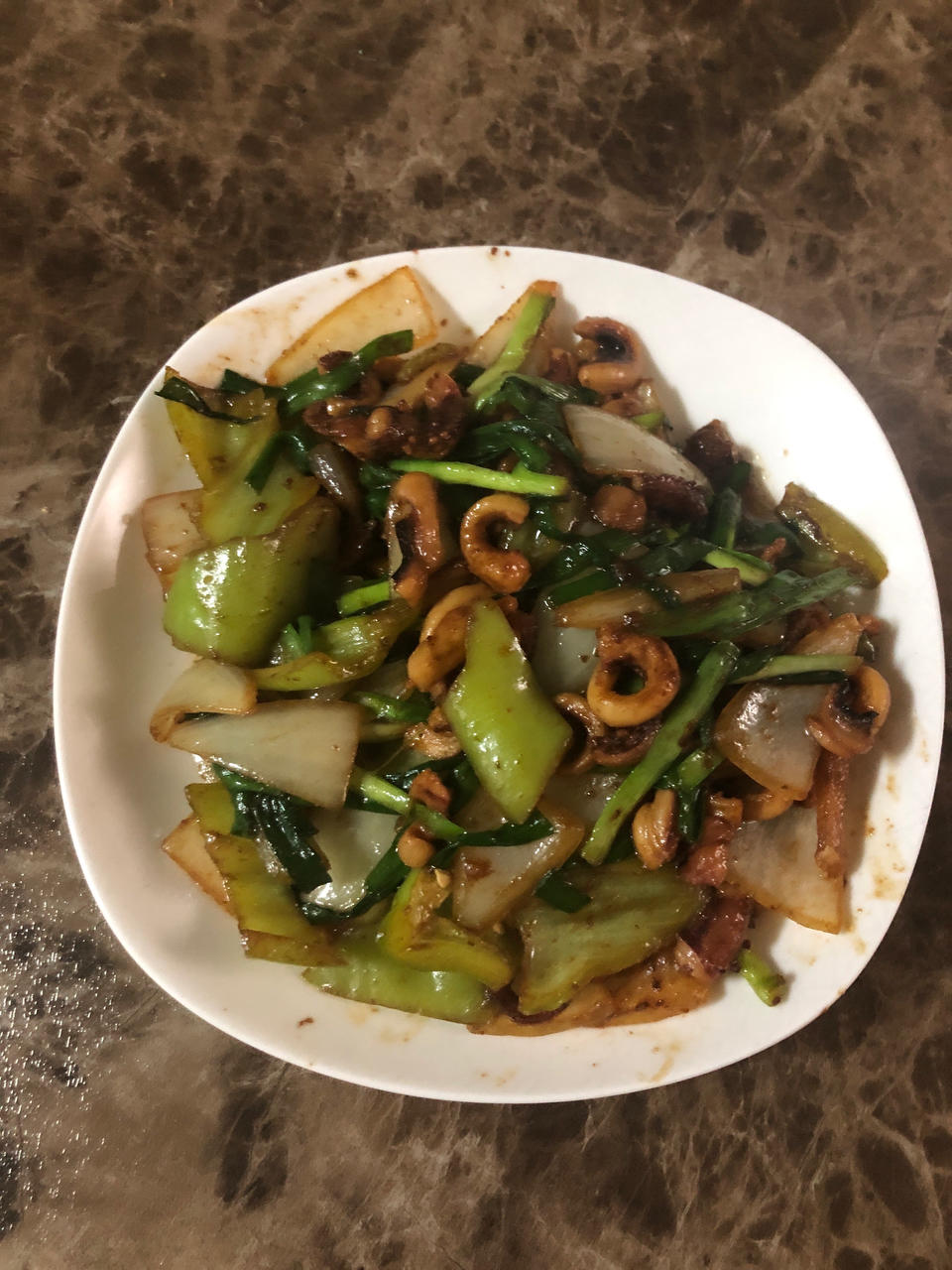 爆炒鱿鱼须，加上这一步，可以与铁板鱿鱼媲美