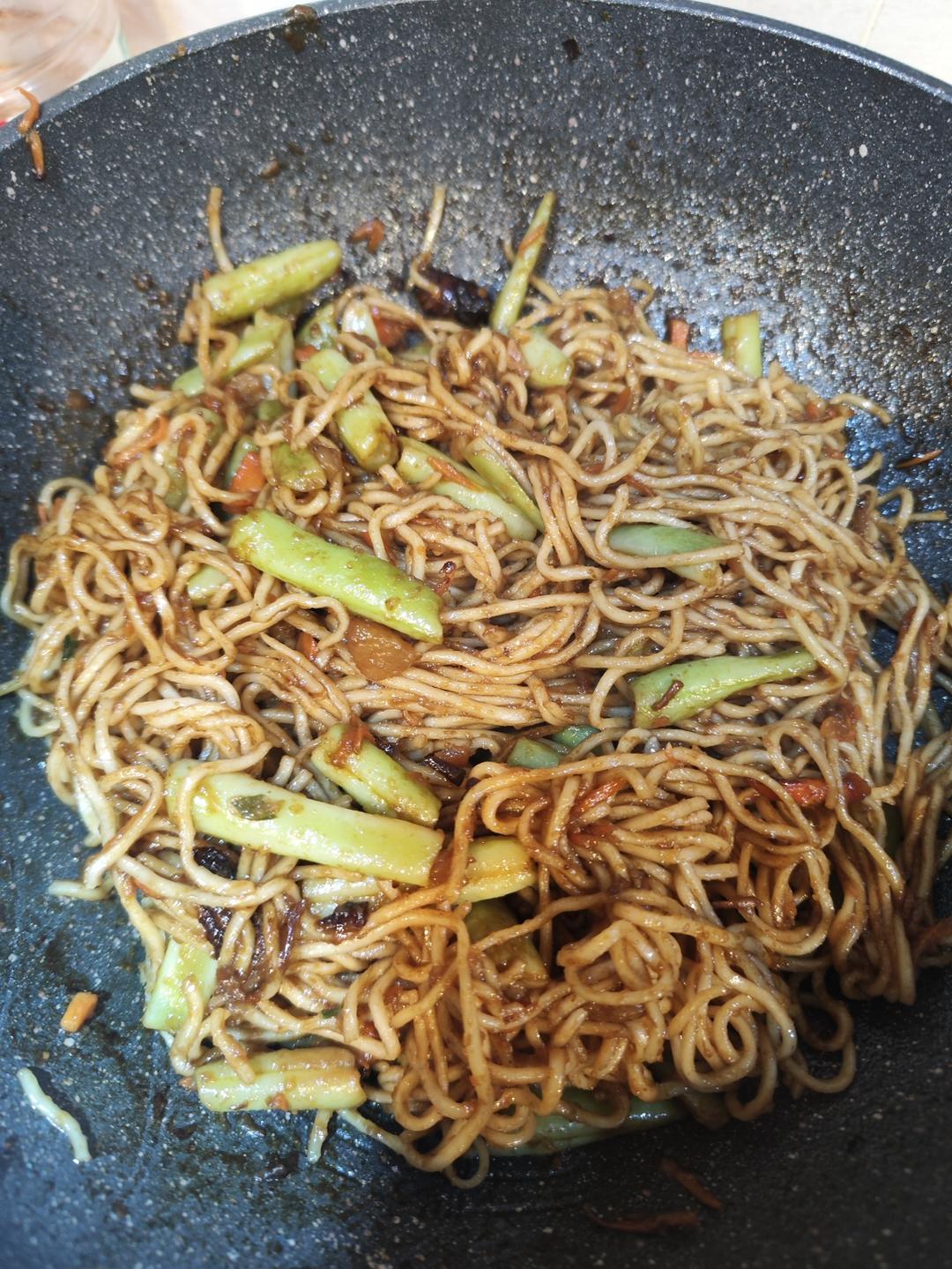 豆角焖面