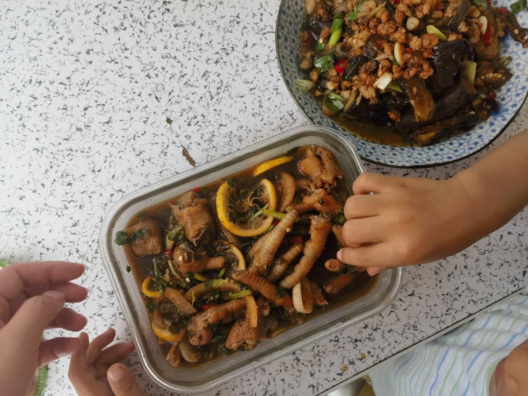 柠檬酸辣鸡爪（可做有骨或者无骨的）