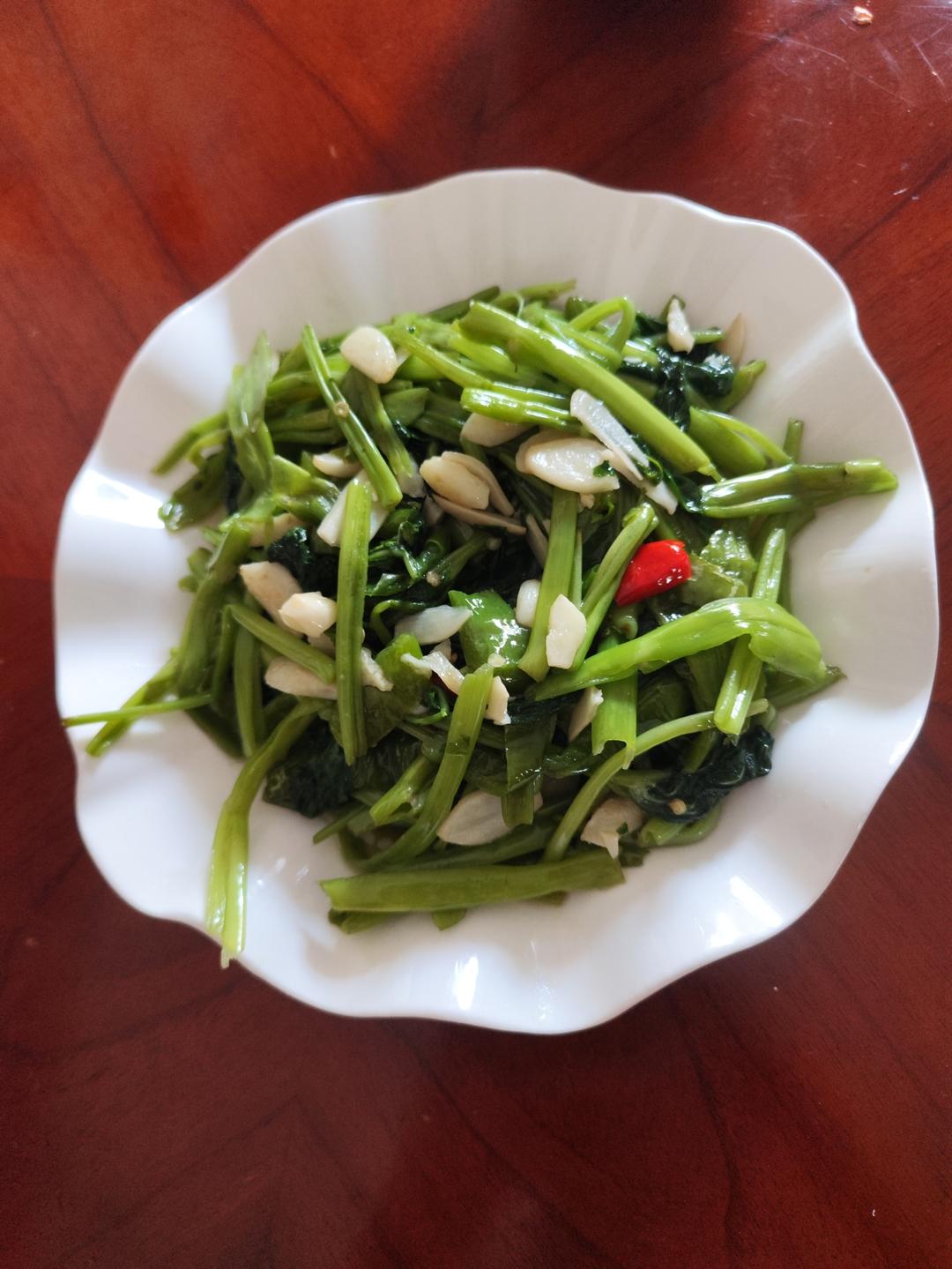 炝炒空心菜（不黑的秘密）