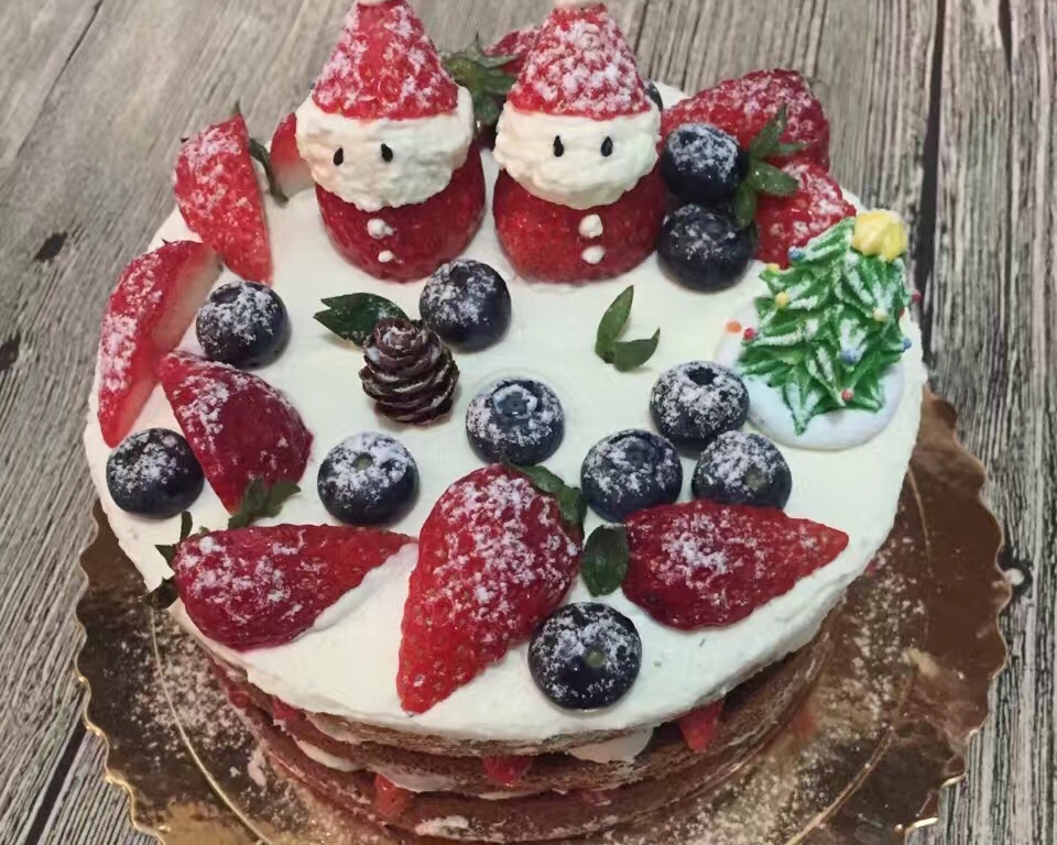圣诞雪景蛋糕的做法