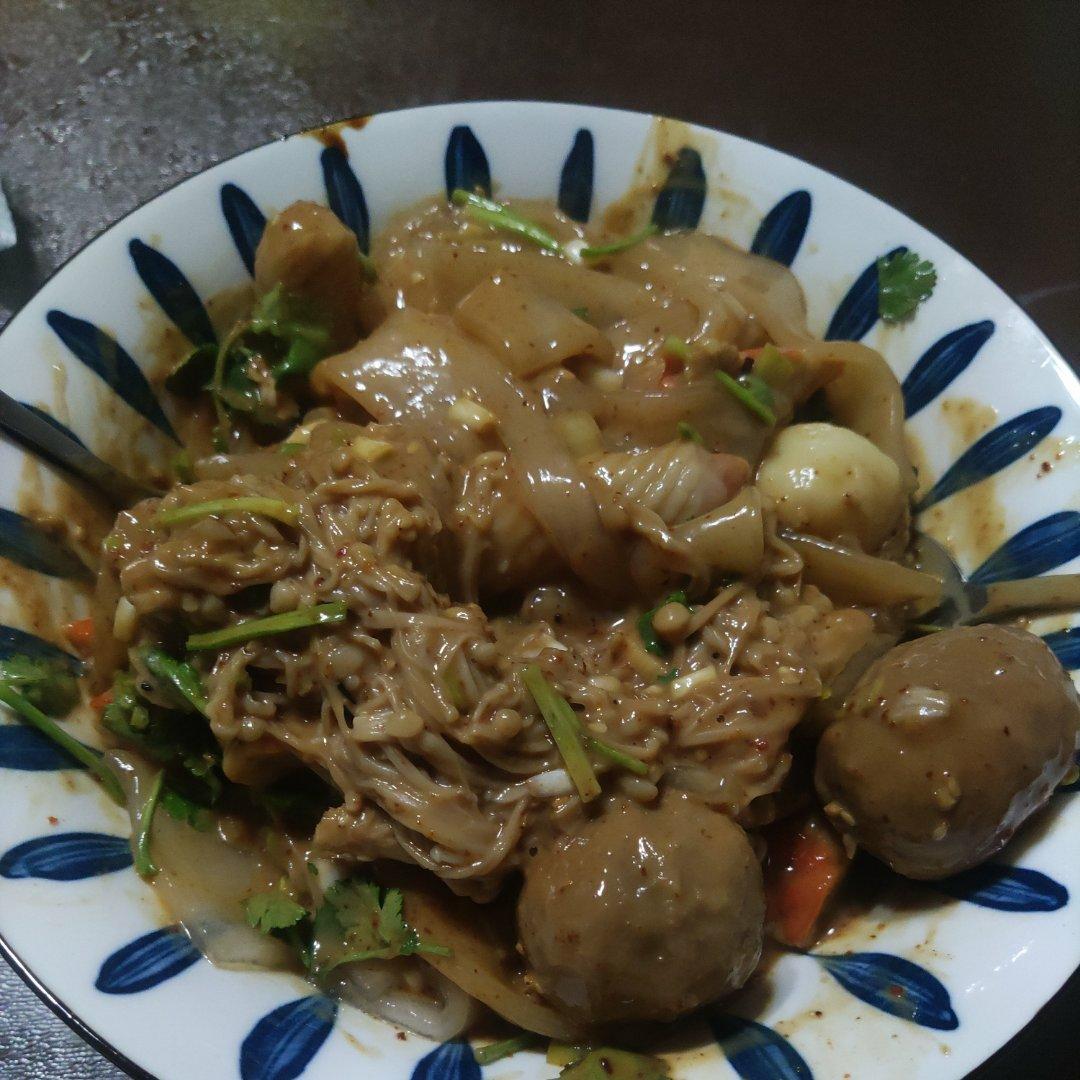 比麻辣烫好吃百倍！自制超过瘾巨解馋麻辣拌