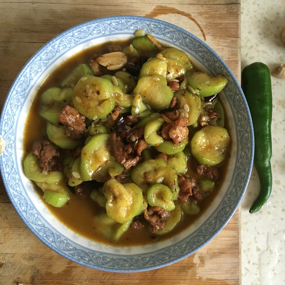 丝瓜炒肉片