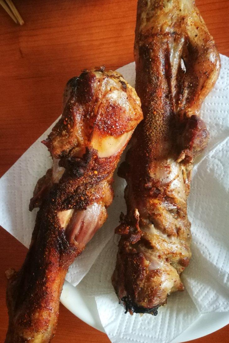 孜然蒜香烤羊腿