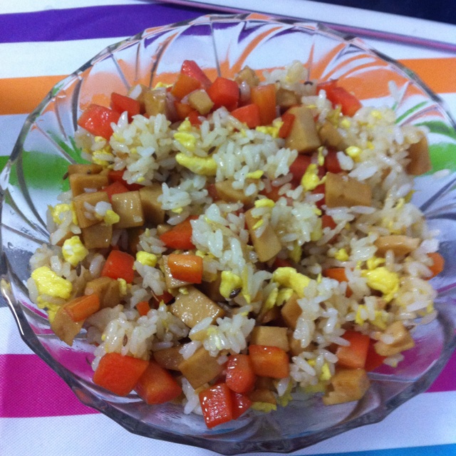 香肠胡萝卜炒饭