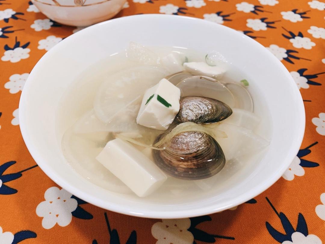 萝卜丝文蛤豆腐汤