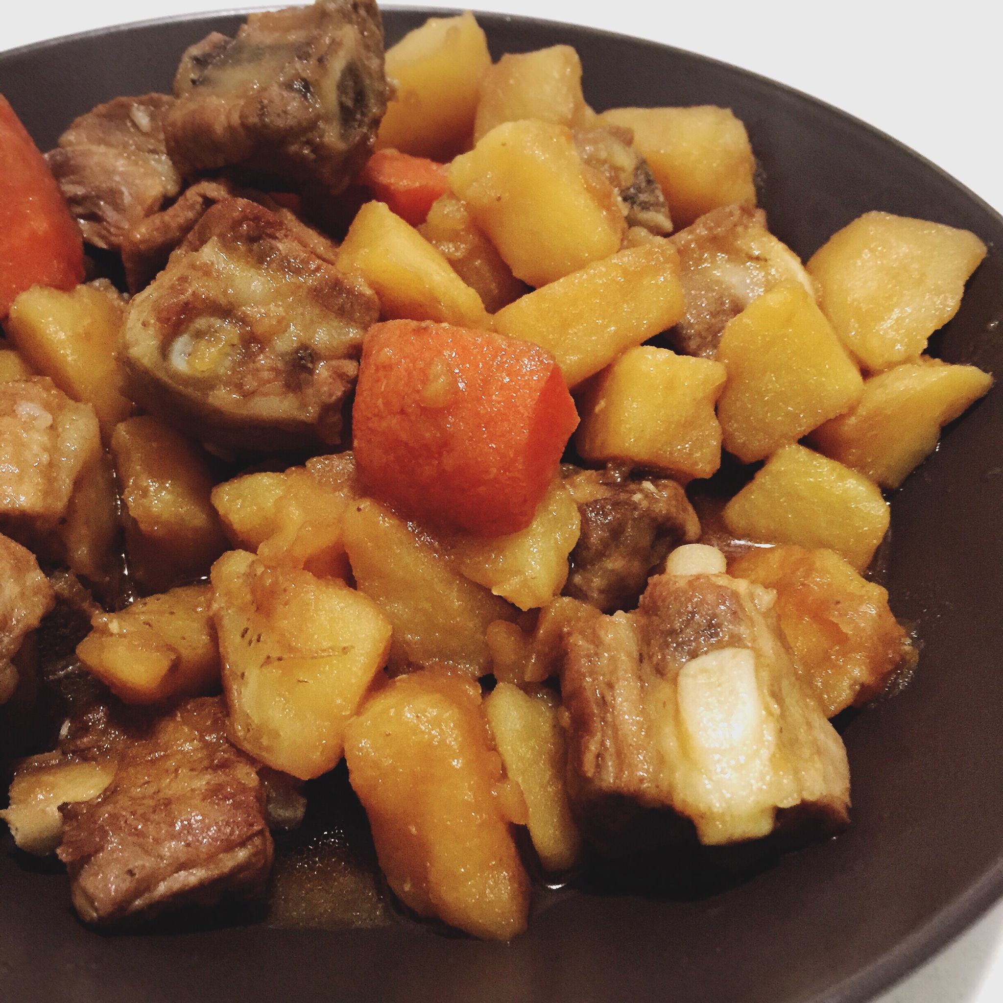 土豆胡萝卜烧排骨