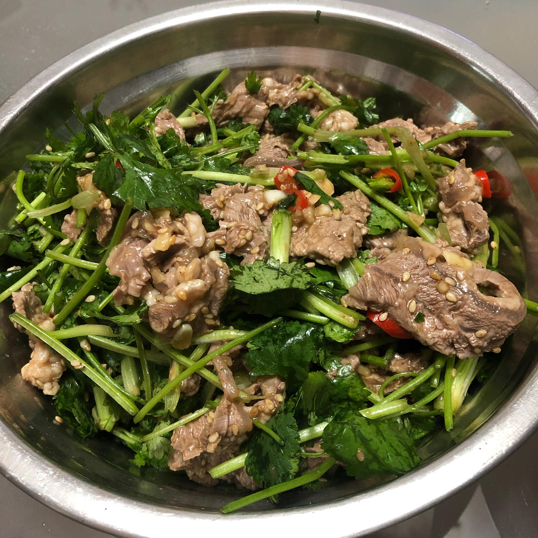 丈母娘吃了都夸的凉拌香菜牛肉