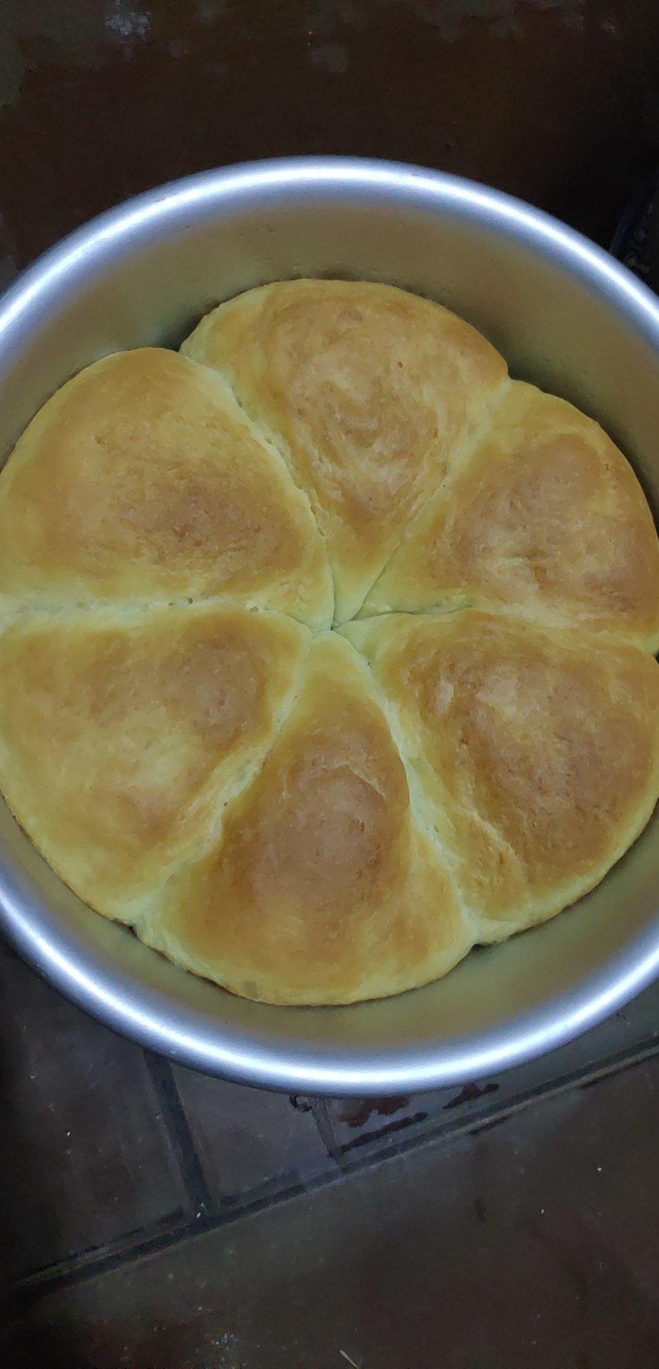 花型黄油小面包