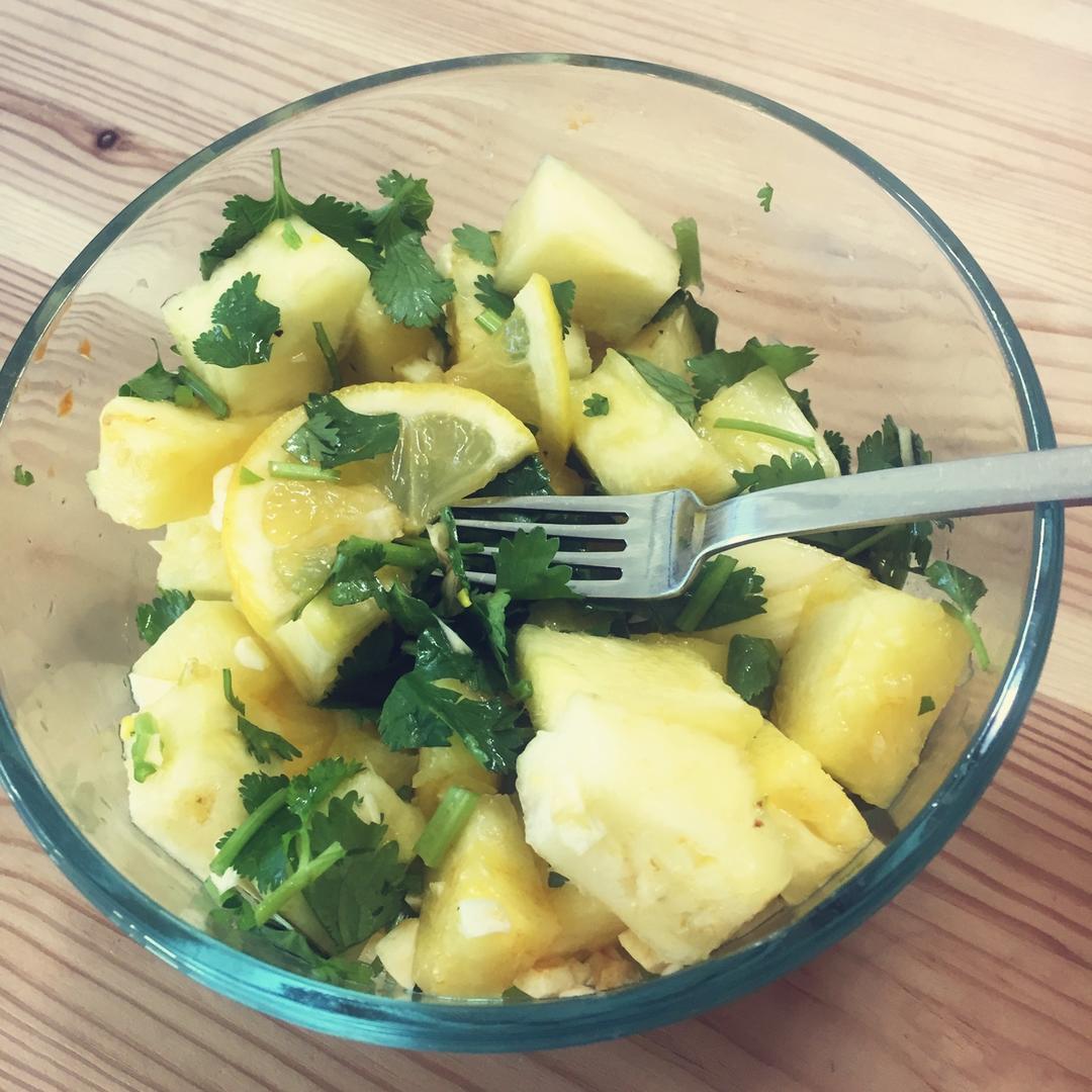 凉拌菠萝（米米姐教我的，超级爱）