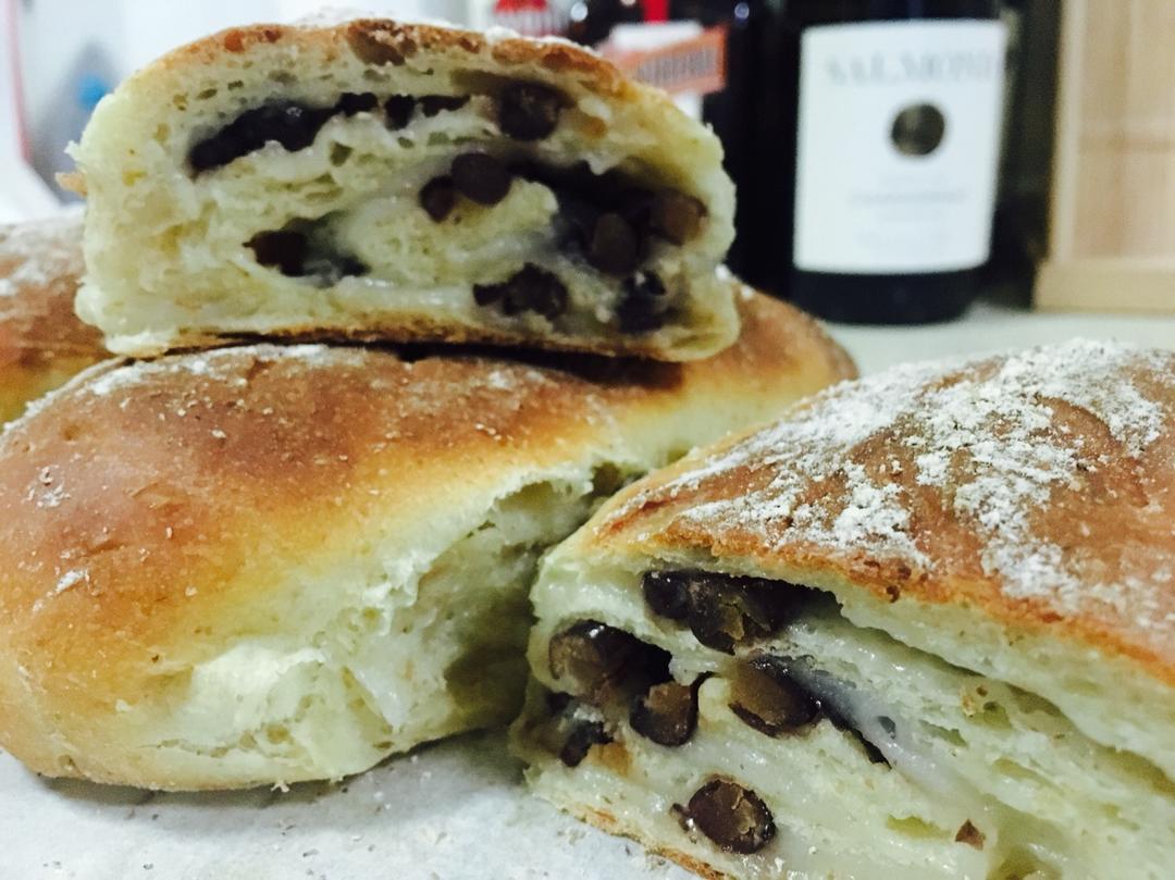 红豆/肉松麻薯软欧面包+石榴茶【曼食慢语】