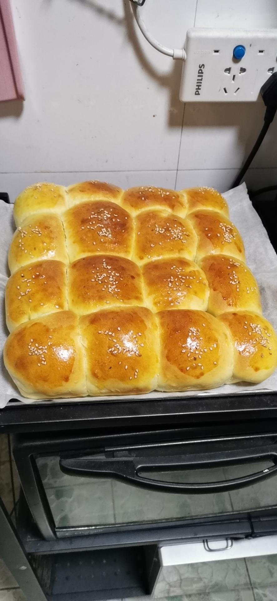 超软牛奶餐包，此配方超软不甜易出膜，放一礼拜不变硬