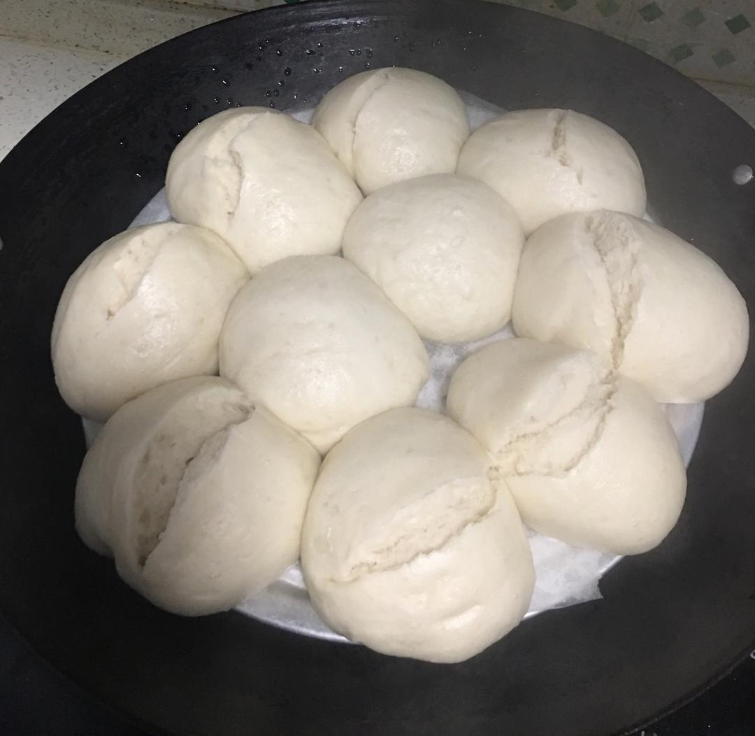 萱怡花蕾做的面包机发面蒸馒头