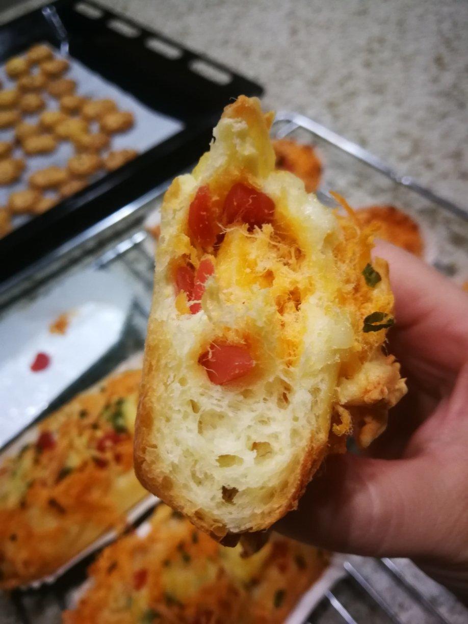 火腿肉松芝士面包