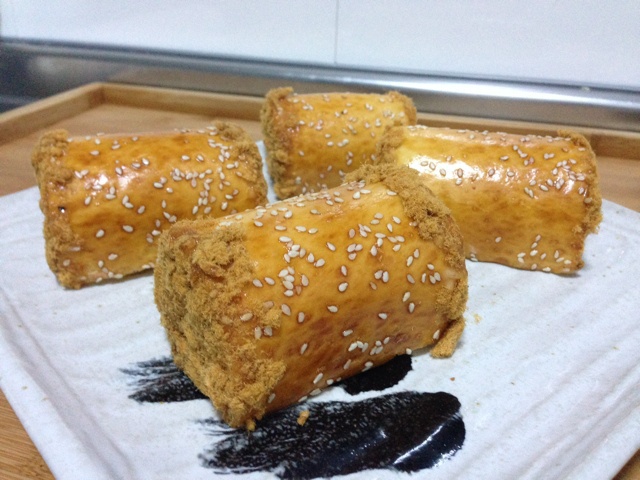 肉松面包卷