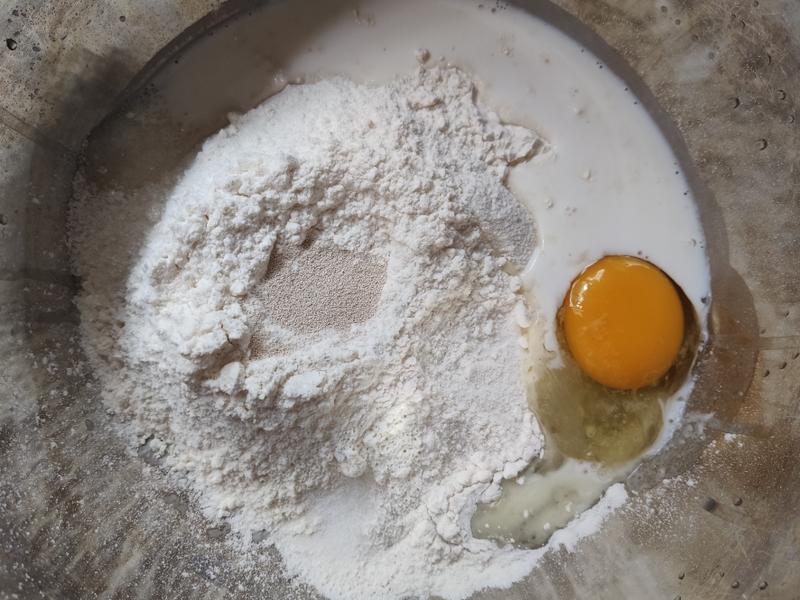 纯奶手撕吐司的做法 步骤1