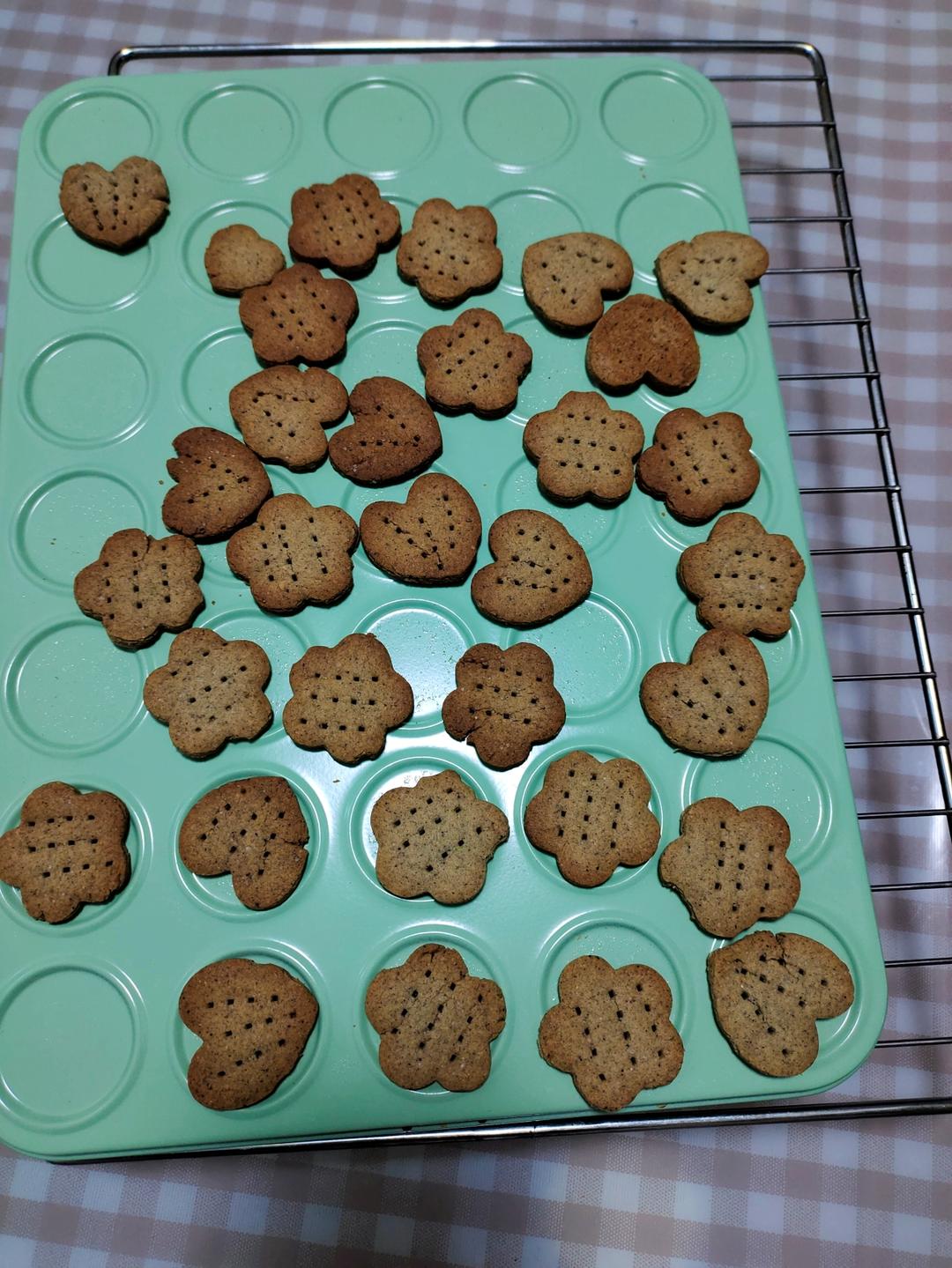一道特别完美的小饼干，低糖低油还好吃
