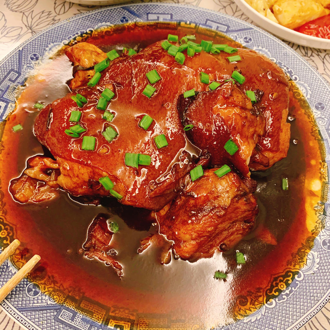 年夜菜经典：发财就手 | 吃不腻的金钱红烧猪肘