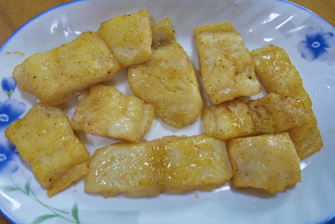 烤鱼片 烤巴沙鱼片 做法一绝，儿童健康零食，不爱吃鱼的都抢着吃，儿童的最爱