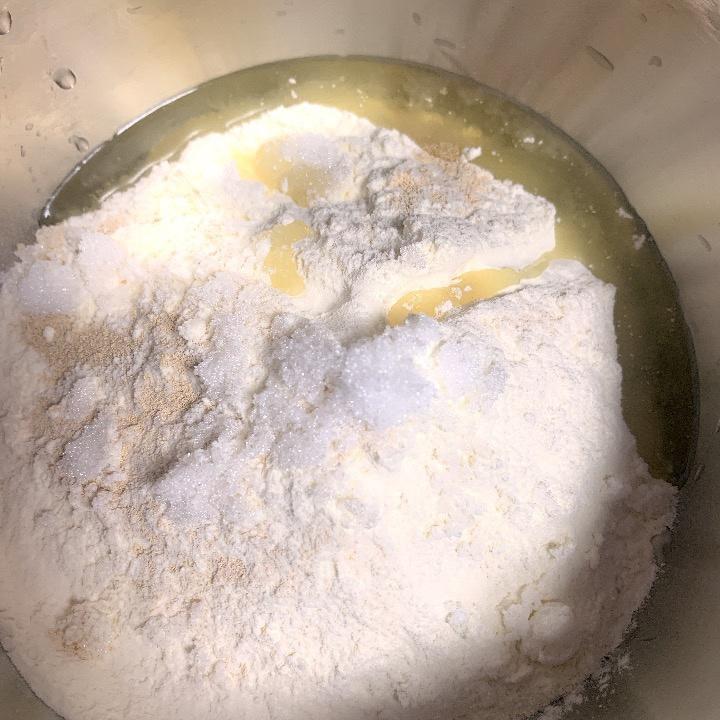 纯奶手撕吐司的做法 步骤1