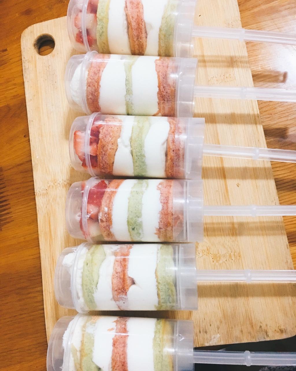 推推乐彩色水果蛋糕