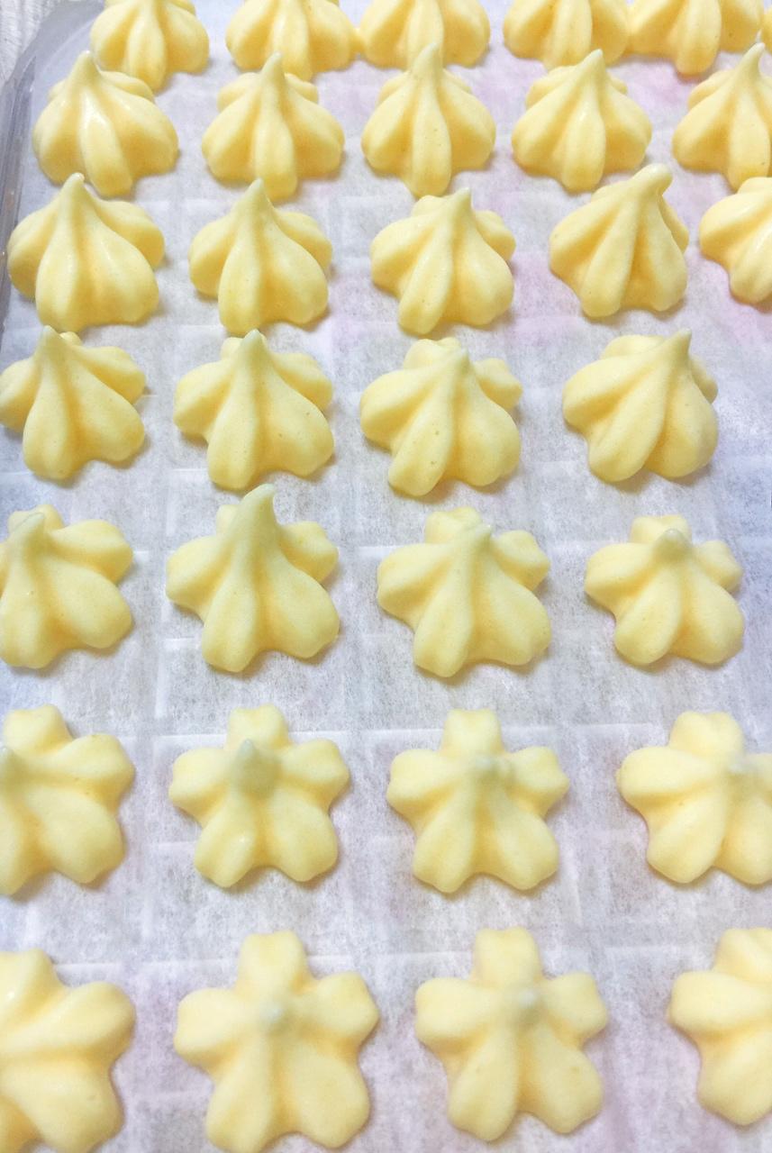 迷人的火龙果溶豆酸奶溶豆宝宝辅食