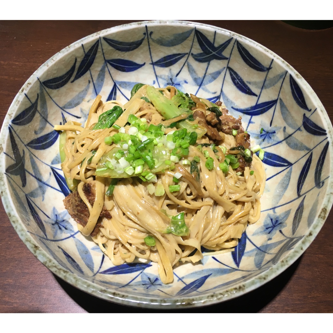麻酱鸡肉面  Sesame paste Chicken Noodles