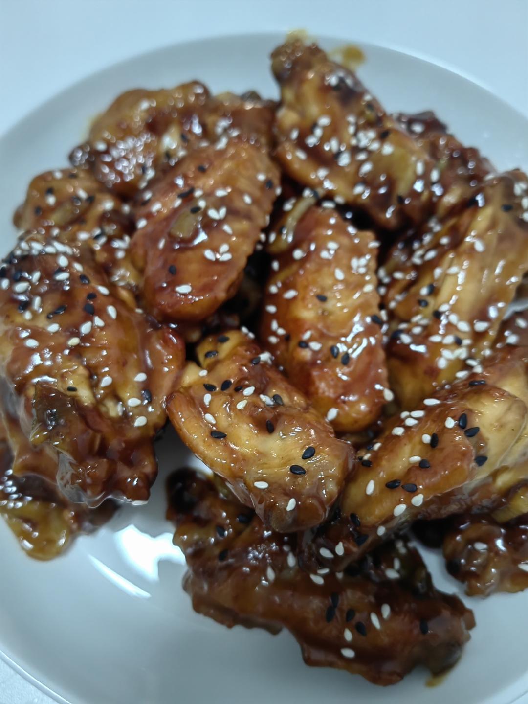 外婆教我的红烧鸡翅·连汤汁都狠好吃！！！