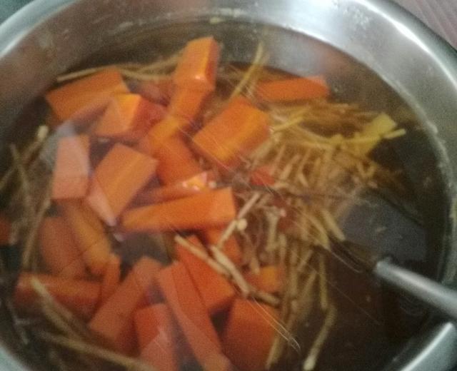 竹蔗茅根马蹄胡萝卜饮的做法
