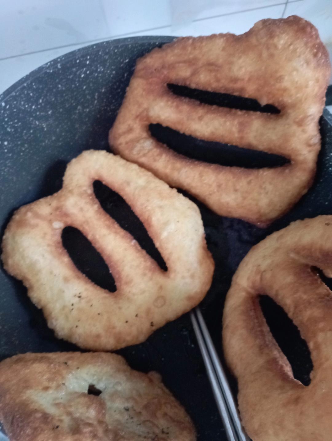 外酥内软「炸油饼」暄软好吃😋😋😋