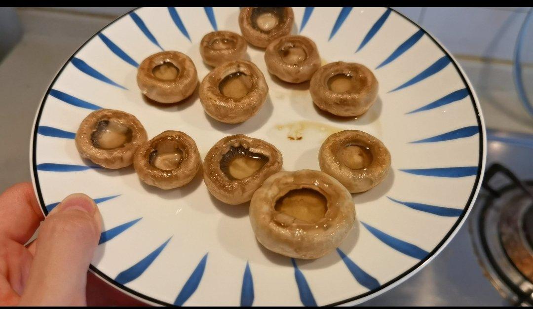 香煎口蘑  鲜的扭起来