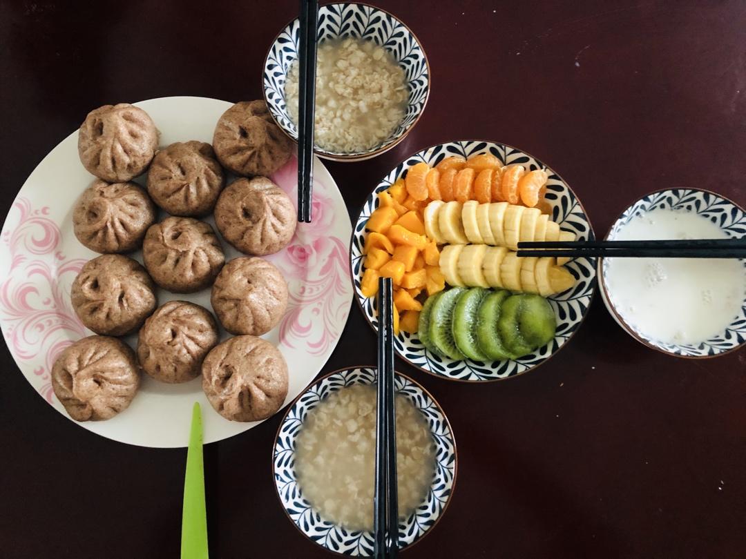 黑麦笋丁肉包