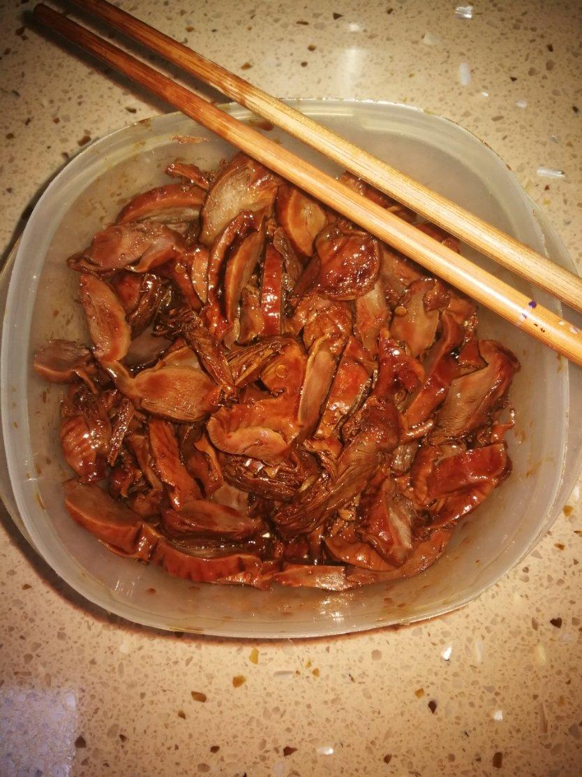 香辣卤鸭胗
