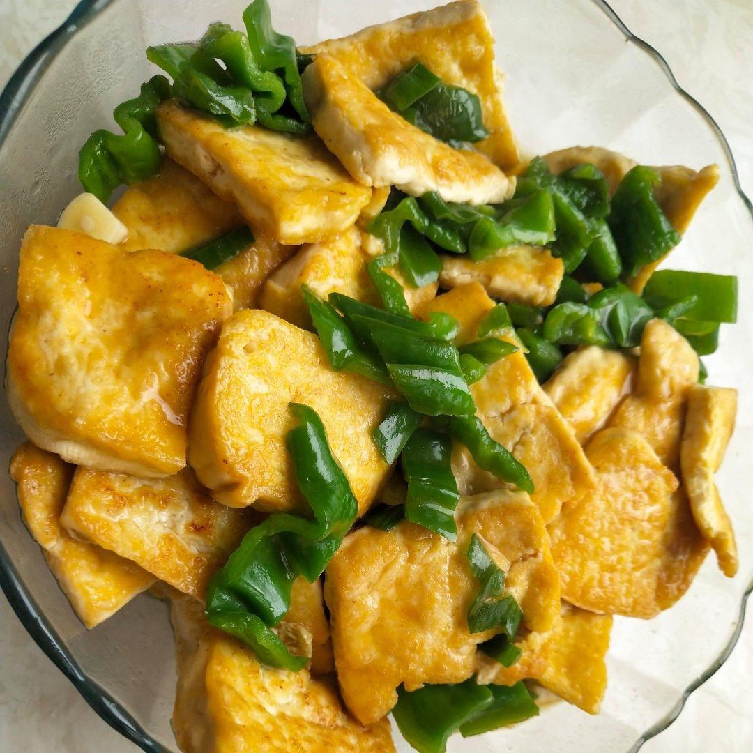 关东唐做的青椒炒豆腐