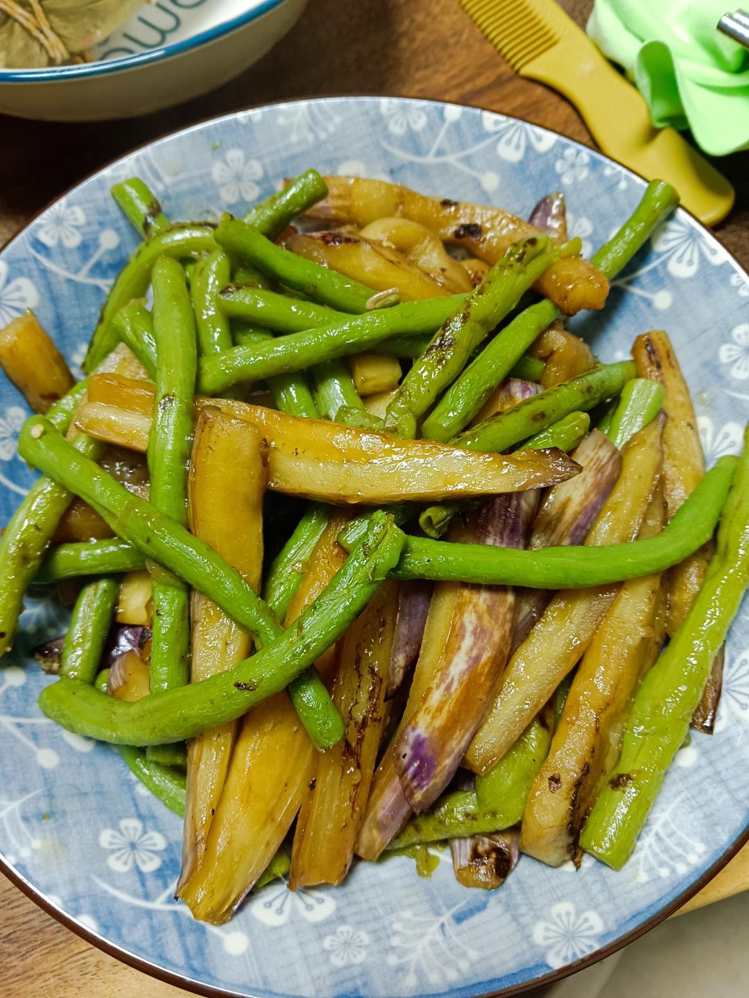 豆角茄子🍆省油版——夏天里的素菜是主题。