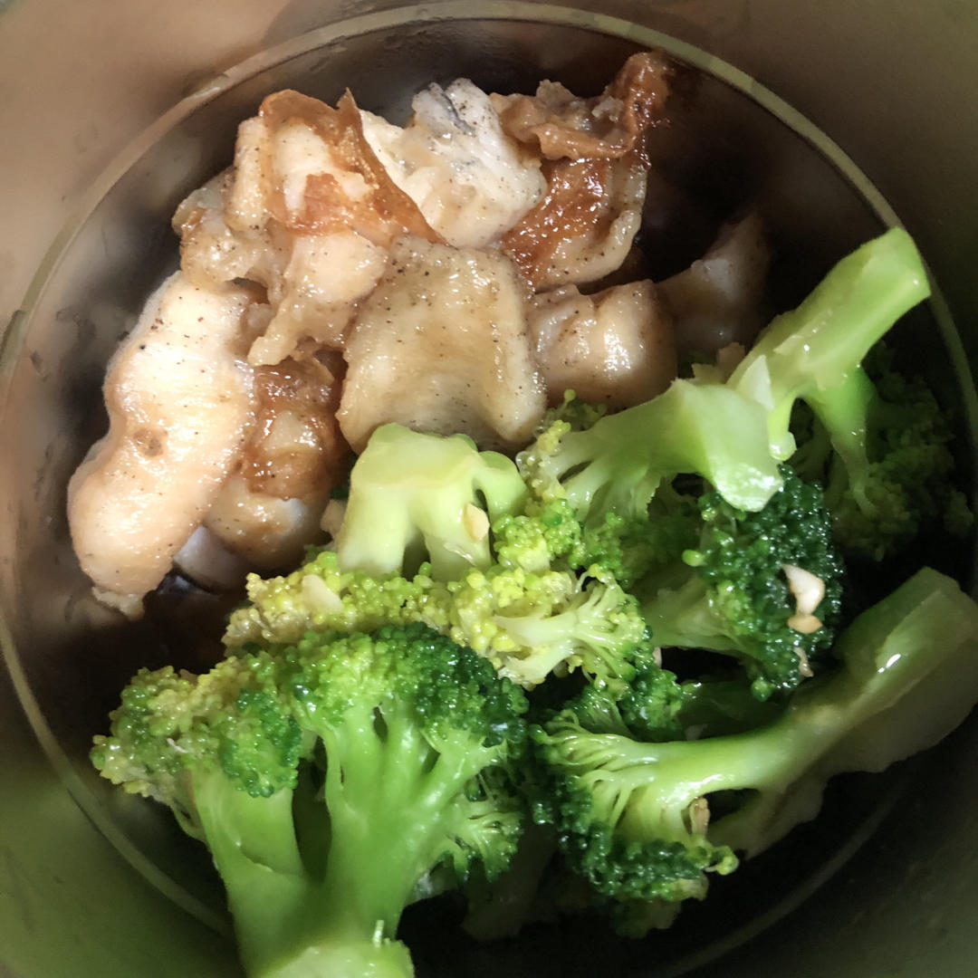 减脂-香煎巴沙鱼