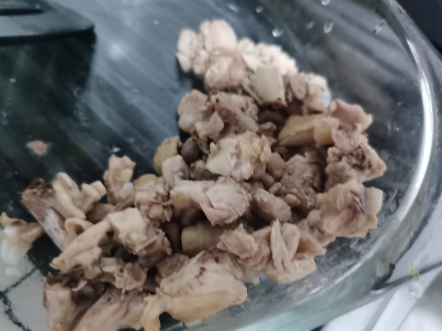 小铭～～鸡肉土豆榛蘑的做法 步骤2