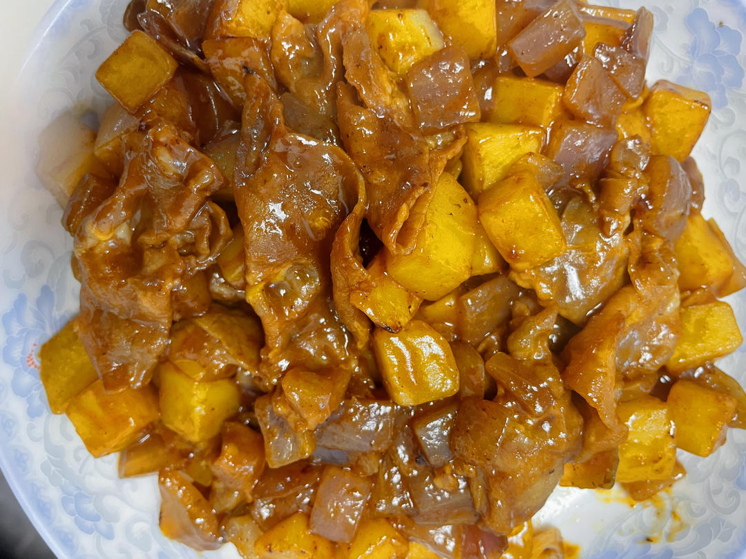 好吃到舔碗底的土豆肥牛拌饭